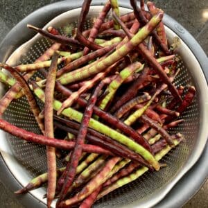 Purplehull peas in shell