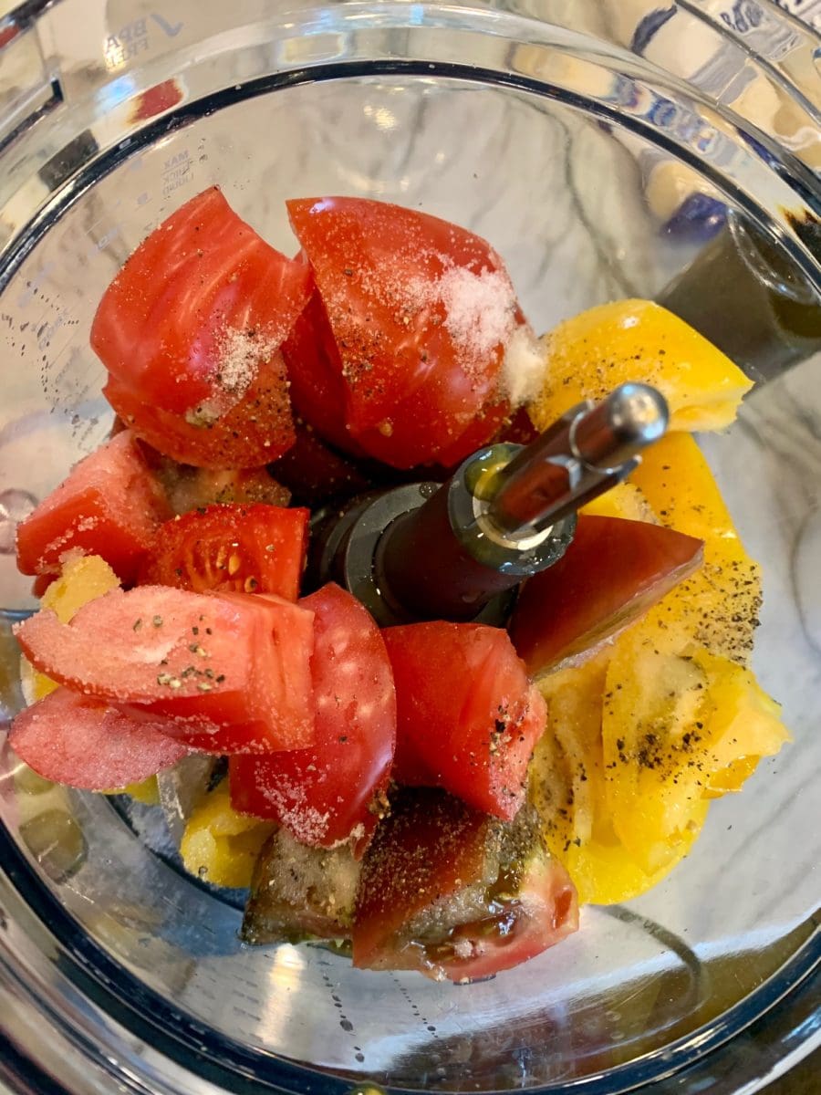 tomatoes in blender