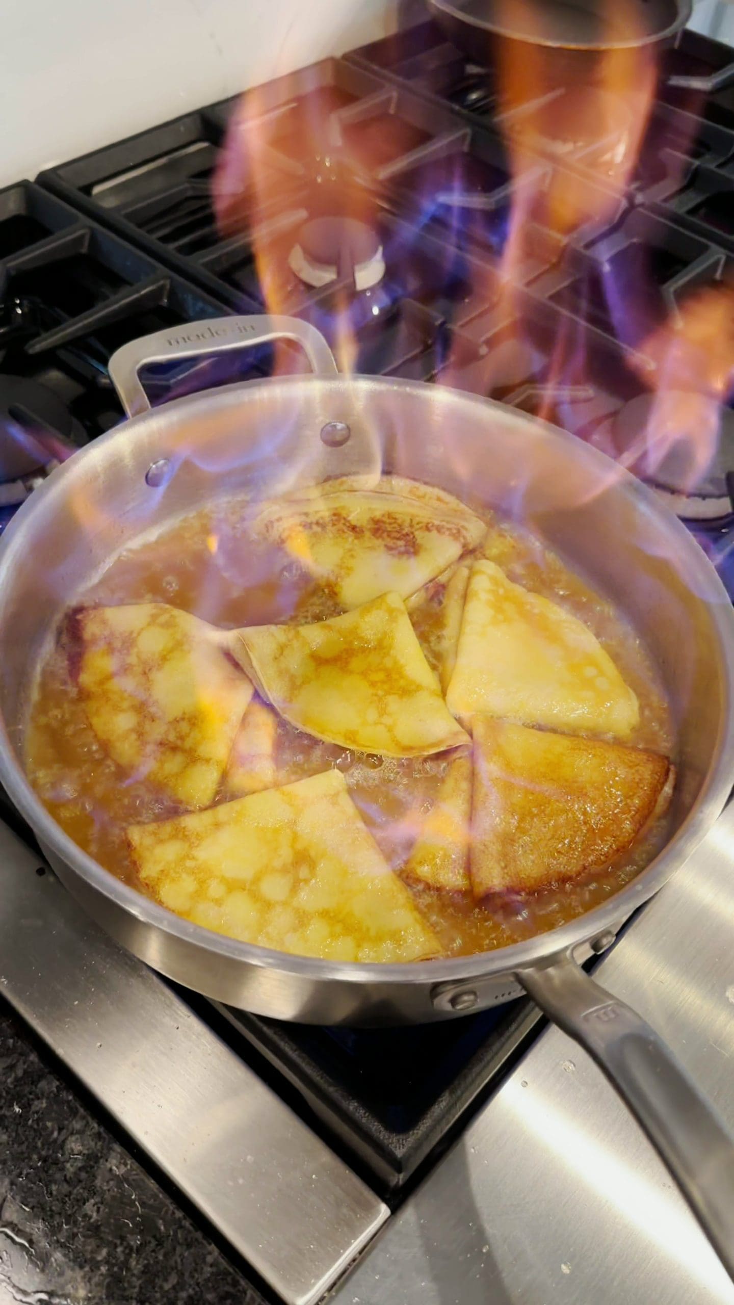 crepes suzette flambe