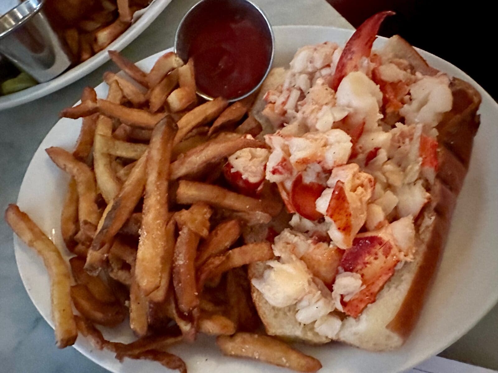 neptune oyster - boston lobster roll
