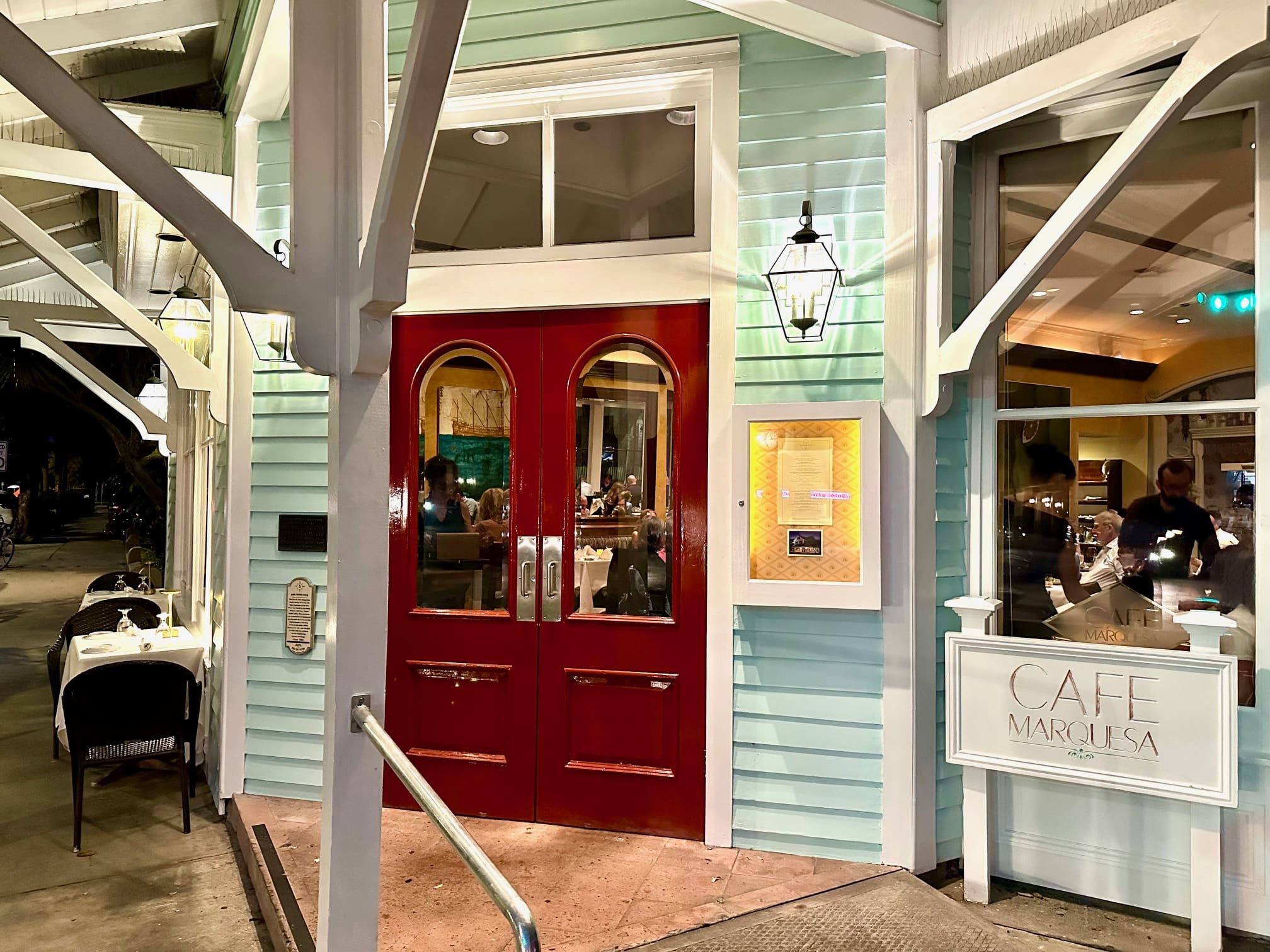 cafe marquesa front door